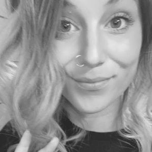 Meet your Posher, Annie